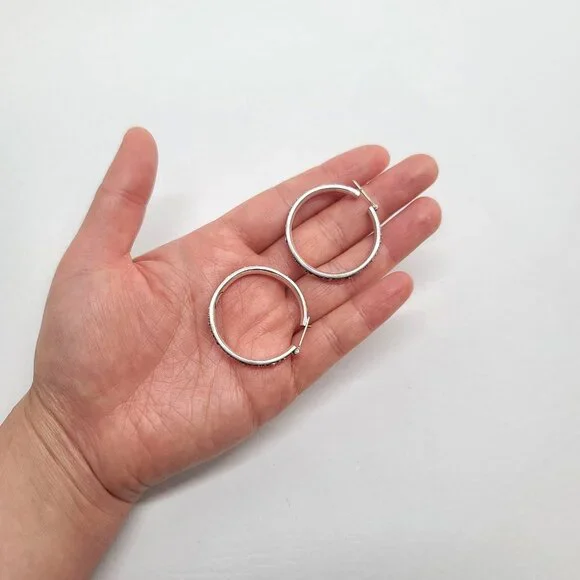 Lois Hill Sterling Silver 925 Hoop Earrings, intricate Granulations, designer - Picture 5 of 7